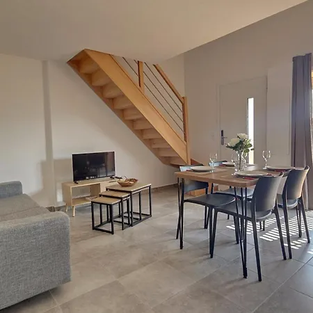 Casa Fadiju Vila Lecci